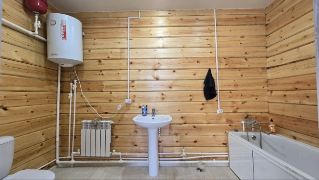 Купить дом на улице Административная в Иркутской области. Вариант № 8082785, 0, площадь -  квм, цена 5200000 рублей