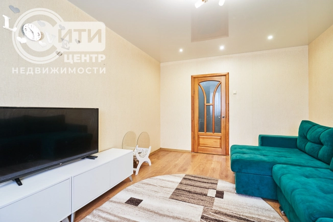 Купить трехкомнатную квартиру в Воронеже. Вариант № 4872602, 10, площадь -  квм, цена 6798000 рублей