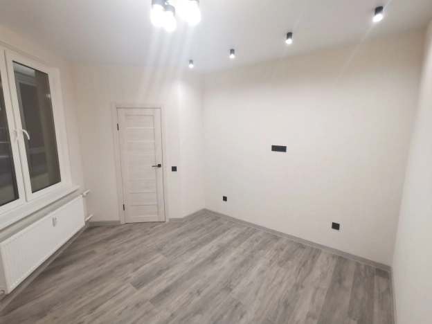 Купить однокомнатную квартиру в Санкт-Петербурге. Вариант № 10057358, 16, площадь -  квм, цена 11990000 рублей