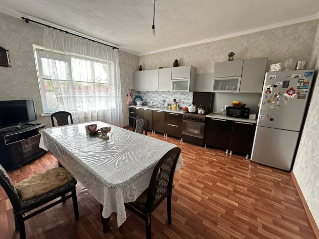 Купить дом в Элисте. Вариант № 43369, 9, площадь -  квм, цена 7400000 рублей