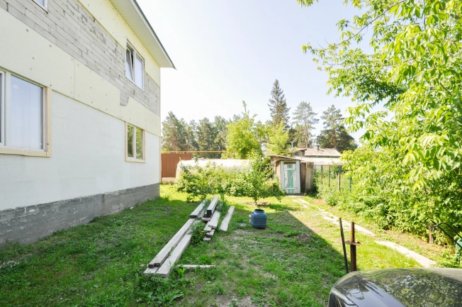 Купить дом в районе Калининский в Новосибирске. Вариант № 54292, 29, площадь -  квм, цена 8900000 рублей