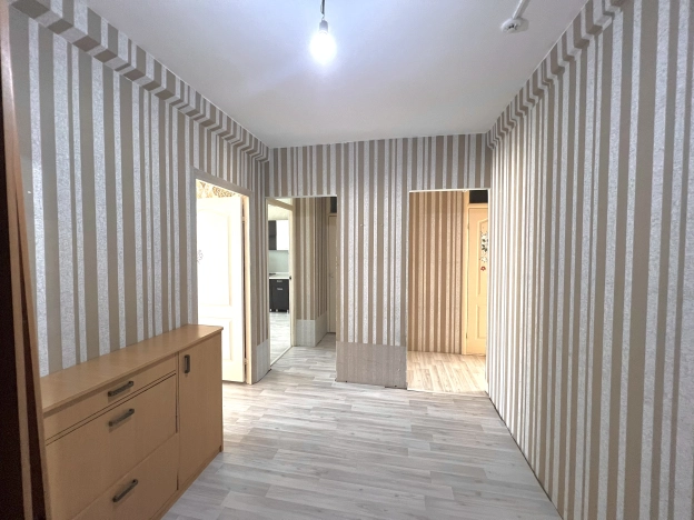 Купить двухкомнатную квартиру в Краснодаре. Вариант № 9284323, 12, площадь -  квм, цена 6200000 рублей