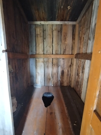 Купить дом на улице Набережная в Тюменской области. Вариант № 56332, 34, площадь -  квм, цена 3200000 рублей