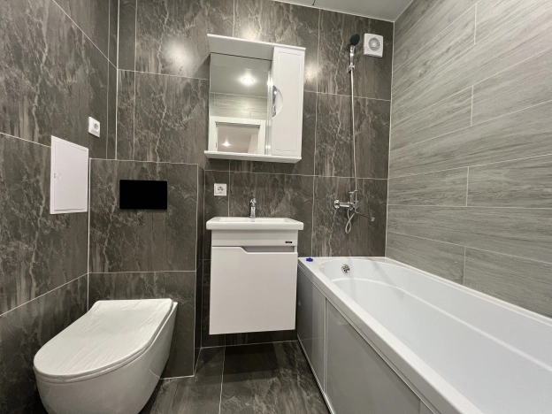 Купить однокомнатную квартиру в Амурской области. Вариант № 7632452, 1, площадь -  квм, цена 6300000 рублей