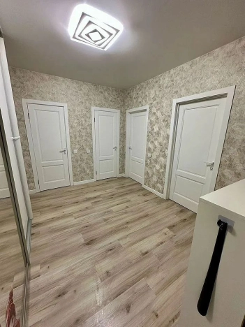 Купить трехкомнатную квартиру в Ростовской области. Вариант № 3651452, 3, площадь -  квм, цена 9000000 рублей