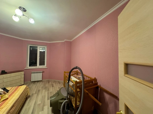 Купить двухкомнатную квартиру в Микрорайоне 2-й, Элиста в Элисте. Вариант № 22092, 5, площадь -  квм, цена 6400000 рублей