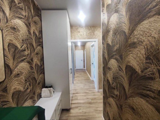 Купить трехкомнатную квартиру в Калининграде. Вариант № 8016974, 20, площадь -  квм, цена 11200000 рублей