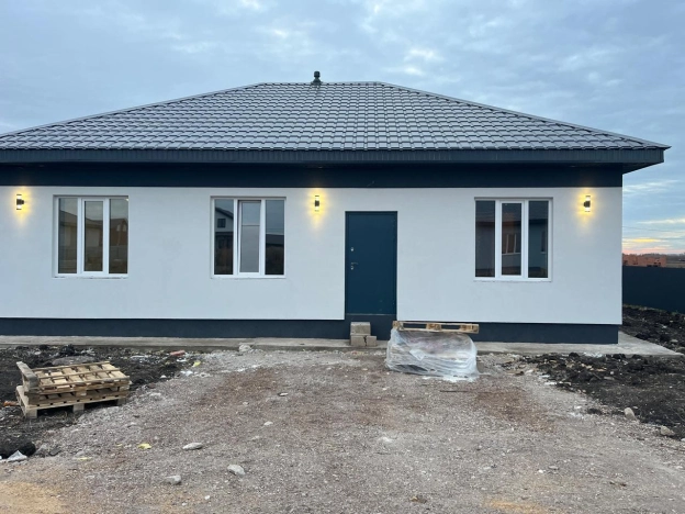 Купить дом в Микрорайоне Советский, Стерлитамак в Стерлитамаке. Вариант № 17323, 1, площадь -  квм, цена 8790000 рублей