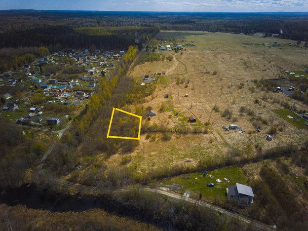 Купить земельный участок в Республике Карелия. Вариант № 21301, 10, площадь -  квм, цена 350000 рублей