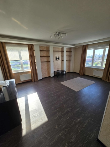 Купить квартиру в районе Заводский в Кемерове. Вариант № 2521980, 1, площадь -  квм, цена 5590000 рублей