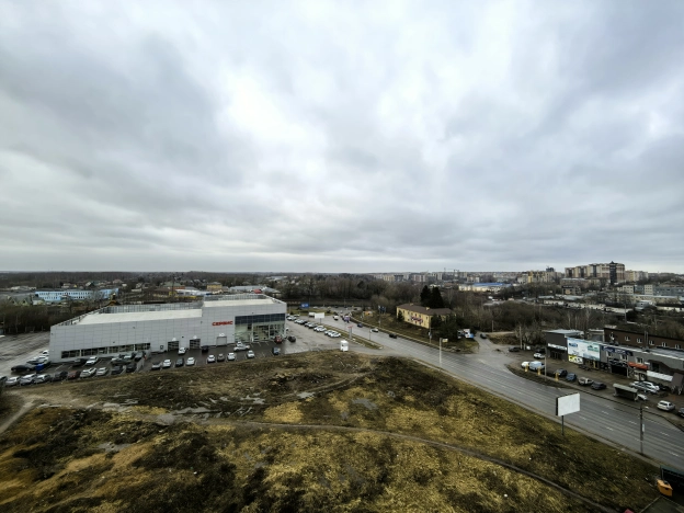 Купить квартиру на улице проспект Строителей в Смоленске. Вариант № 27492, 9, площадь -  квм, цена 4000000 рублей