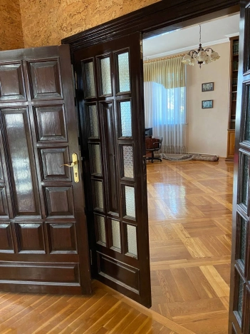 Купить дом на улице Садовая в Алтайском крае. Вариант № 26069, 7, площадь -  квм, цена 69000000 рублей