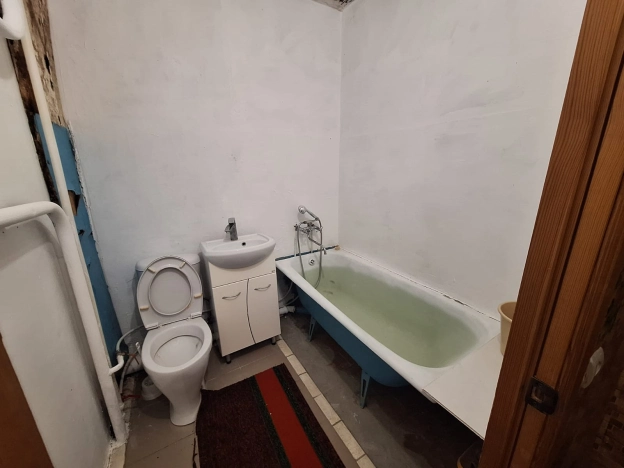 Купить однокомнатную квартиру в Калужской области. Вариант № 1243570, 4, площадь -  квм, цена 1500000 рублей