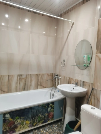 Снять квартиру в Омске. Вариант № 10266047, 5, площадь -  квм, цена 20000 рублей