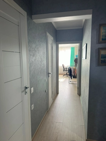 Купить трехкомнатную квартиру на улице 45-й Стрелковой Дивизии в Воронеже. Вариант № 6937, 15, площадь -  квм, цена 8400000 рублей