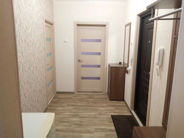 Купить двухкомнатную квартиру в Новосибирской области. Вариант № 10281842, 24, площадь -  квм, цена 7100000 рублей