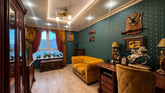 Купить трехкомнатную квартиру на вторичке в ЖК "Аристократ" в Пензе. Вариант № 12173, 16, площадь -  квм, цена 25000000 рублей