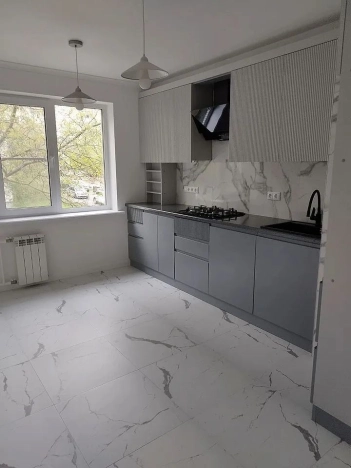 Купить трехкомнатную квартиру в Ростовской области. Вариант № 6227820, 2, площадь -  квм, цена 8349999 рублей