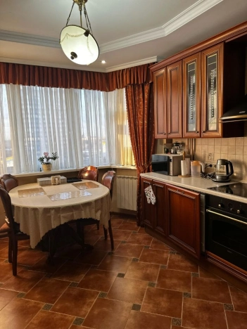 Купить двухкомнатную квартиру на улице Любучанский переулок в Москве. Вариант № 10264922, 30, площадь - квм, цена 17000000 рублей