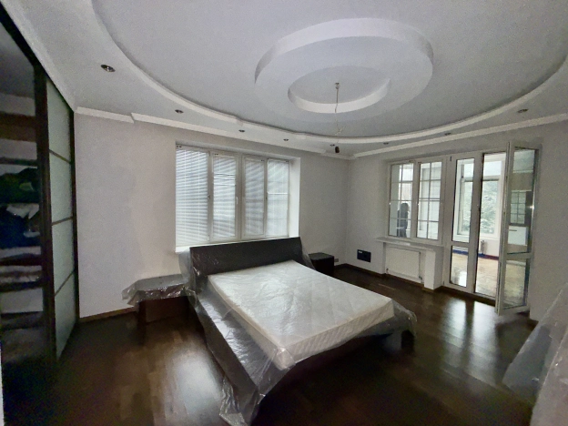 Купить дом в Москве. Вариант № 9958474, 32, площадь -  квм, цена 115000000 рублей