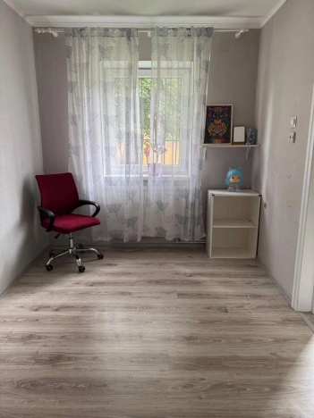 Купить четырехкомнатную квартиру в Калининграде. Вариант № 6274947, 6, площадь -  квм, цена 5500000 рублей