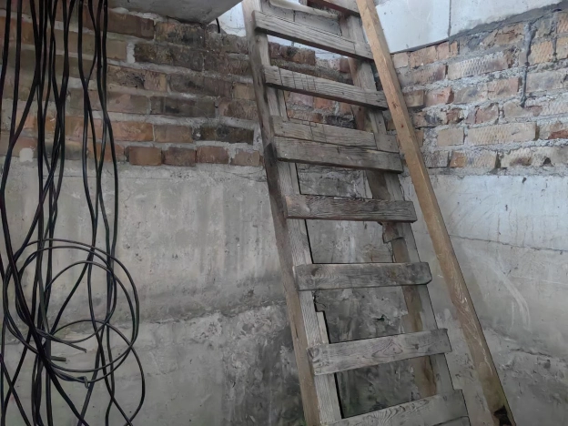 Купить дом в районе Заельцовский в Новосибирске. Вариант № 6964839, 18, площадь -  квм, цена 8500000 рублей