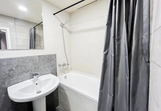 Купить двухкомнатную квартиру в районе Октябрьский в Владимире. Вариант № 1024315, 18, площадь -  квм, цена 9700000 рублей