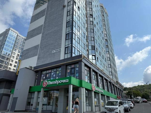 Купить однокомнатную квартиру на улице Труда в Краснодарском крае. Вариант № 13592, 14, площадь -  квм, цена 3900000 рублей