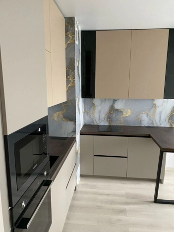 Купить квартиру на улице Батальная в Калининграде. Вариант № 1592844, 14, площадь -  квм, цена 9100000 рублей