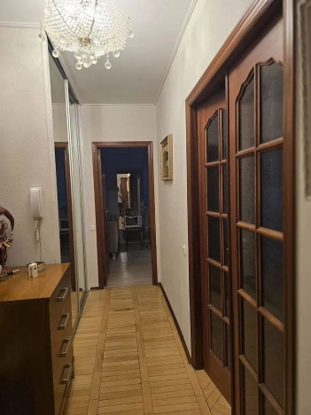 Купить квартиру в Москве. Вариант № 9696009, 3, площадь -  квм, цена 27000000 рублей