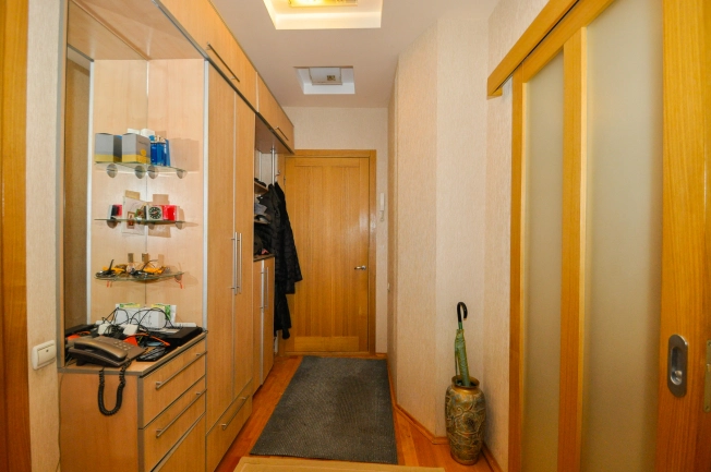 Купить трехкомнатную квартиру в районе Советский в Новосибирске. Вариант № 58492, 24, площадь -  квм, цена 23000000 рублей