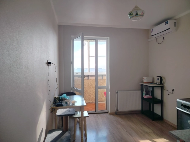 Купить однокомнатную квартиру на улице Магистральная в Краснодаре. Вариант № 6893042, 2, площадь -  квм, цена 5100000 рублей