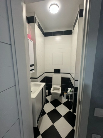 Купить трехкомнатную квартиру на улице 45-й Стрелковой Дивизии в Воронеже. Вариант № 6937, 16, площадь -  квм, цена 8400000 рублей