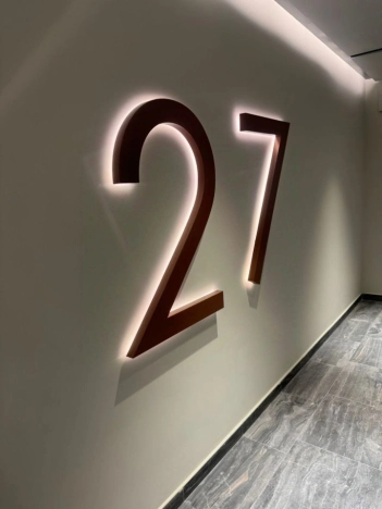 Купить квартиру в Москве. Вариант № 9152603, 28, площадь - квм, цена 41000000 рублей