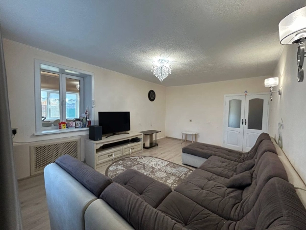 Купить дом на улице Белокаменная в Улан-Удэ. Вариант № 32769, 12, площадь -  квм, цена 9990000 рублей