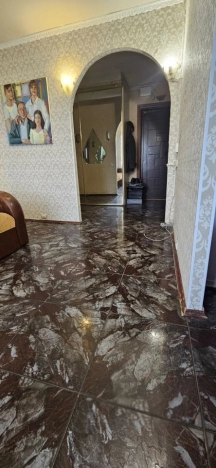 Купить квартиру в Москве. Вариант № 9893036, 5, площадь -  квм, цена 12200000 рублей