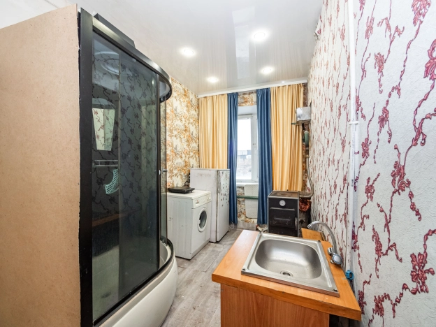 Купить однокомнатную квартиру на вторичке у метро Золотая нива в Новосибирске. Вариант № 55106, 13, площадь -  квм, цена 1400000 рублей