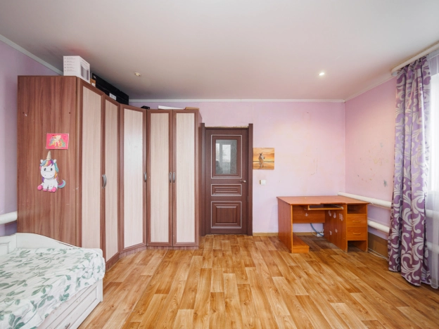 Купить дом в Омске. Вариант № 20724, 8, площадь -  квм, цена 8300000 рублей