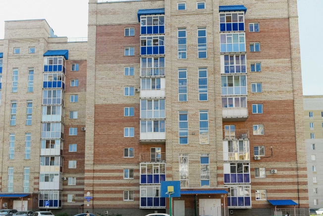 Купить трехкомнатную квартиру на улице бульвар Архитекторов в Омске. Вариант № 56298, 28, площадь -  квм, цена 9600000 рублей