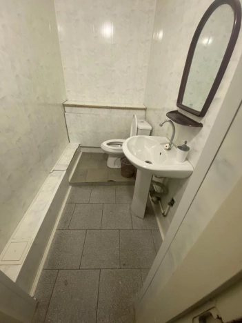 Снять коммерческую недвижимость в Тобольске. Вариант № 10293, 16, площадь -  квм, цена 700 рублей