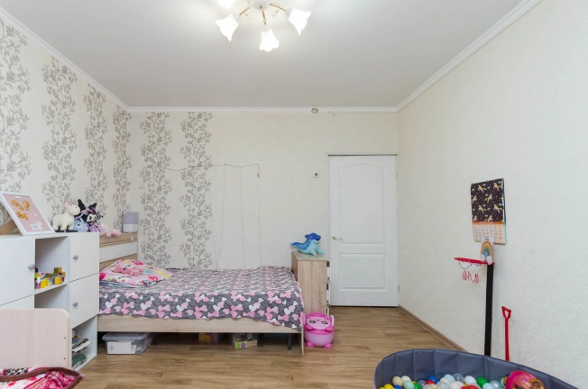 Купить дом на улице Совхозная в Тюменской области. Вариант № 9097461, 7, площадь -  квм, цена 8000000 рублей