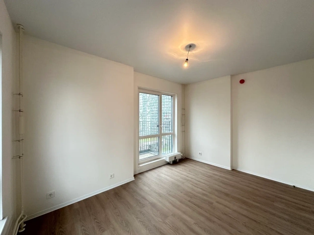 Купить трехкомнатную квартиру в Ленинградской области. Вариант № 8063690, 1, площадь -  квм, цена 16500000 рублей