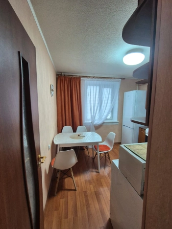 Снять квартиру в Республике Коми. Вариант № 9036505, 5, площадь -  квм, цена 28000 рублей