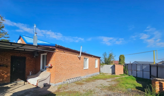 Купить дом в Элисте. Вариант № 7774976, 1, площадь -  квм, цена 5900000 рублей