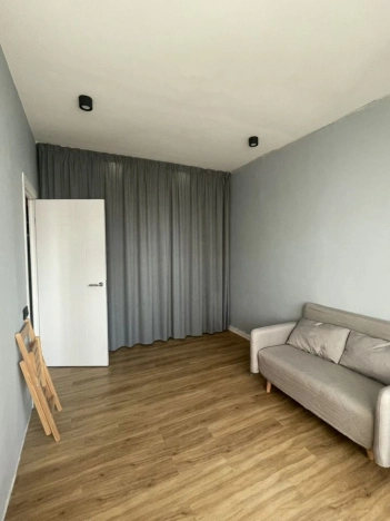 Купить квартиру на улице Комарова в Улан-Удэ. Вариант № 9246190, 7, площадь -  квм, цена 6350000 рублей