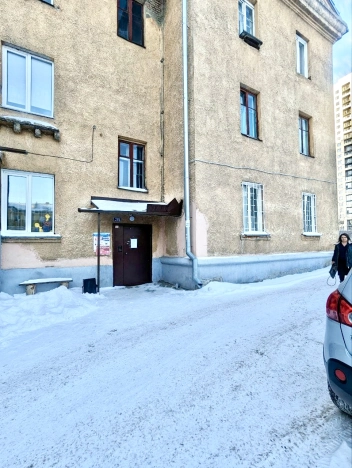 Купить комнату в Новосибирской области. Вариант № 8497715, 22, площадь - квм, цена 2350000 рублей