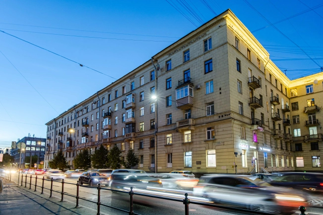 Купить трехкомнатную квартиру у метро Садовая в Санкт-Петербурге. Вариант № 6829168, 1, площадь -  квм, цена 17990000 рублей