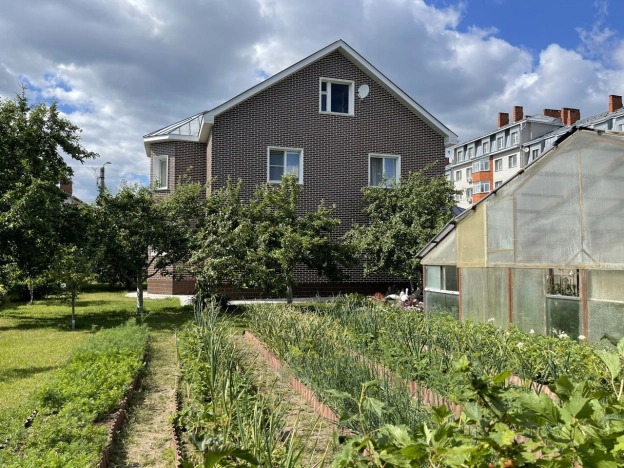 Купить дом на улице Комсомольская в Ивановской области. Вариант № 4842405, 2, площадь -  квм, цена 20000000 рублей