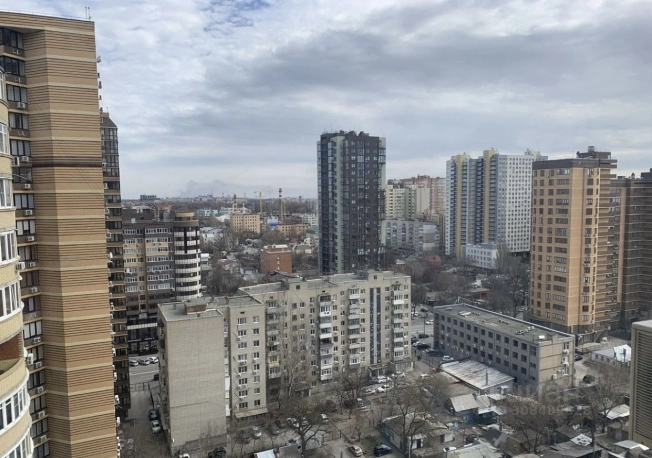 Купить двухкомнатную квартиру в районе Кировский в Ростове-на-Дону. Вариант № 42317, 3, площадь -  квм, цена 13500000 рублей