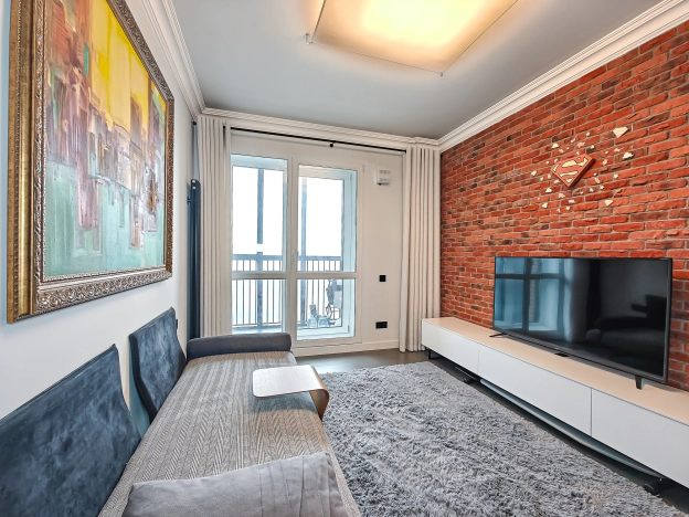 Купить трехкомнатную квартиру в Новосибирской области. Вариант № 7839869, 19, площадь -  квм, цена 30000000 рублей